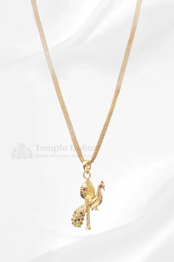 Murugan_Vel_Peacock_Pendant_With_Square_Mesh_Chain