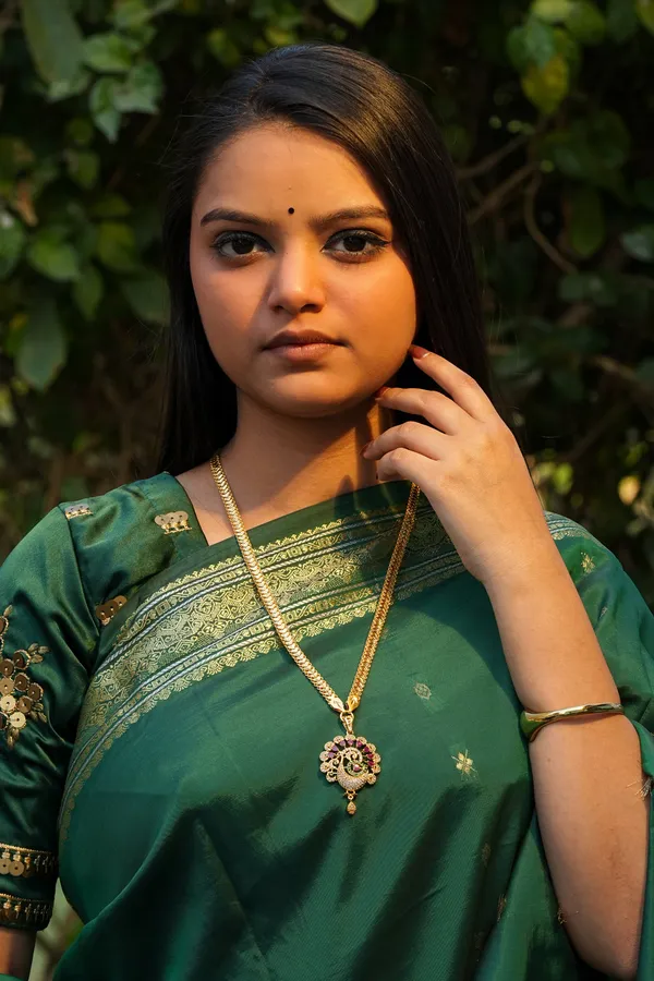 Dancing_Peacock_Pendant_With_Designer_V_Link_Chain