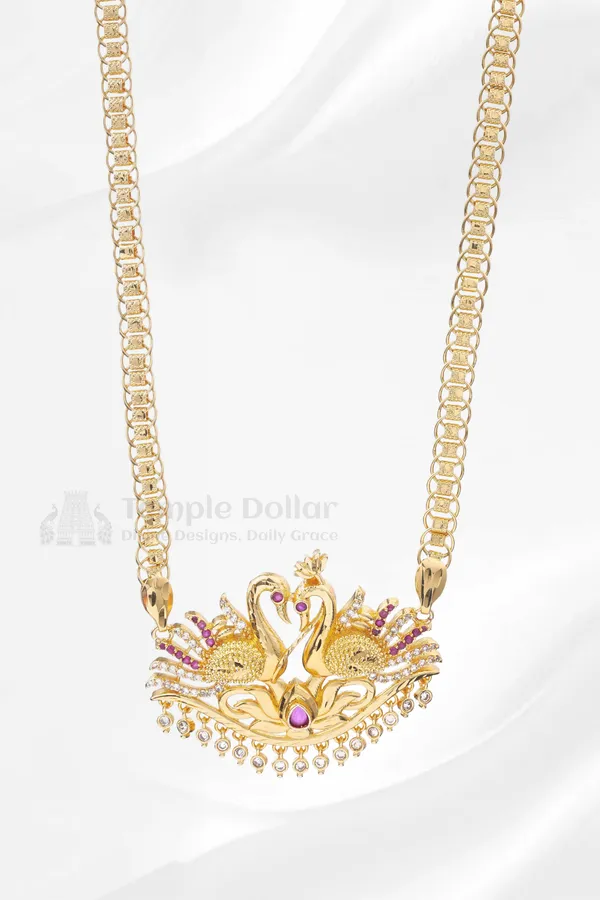 Twin_Swan_Textured_Pendant_With_V_Link_Chain