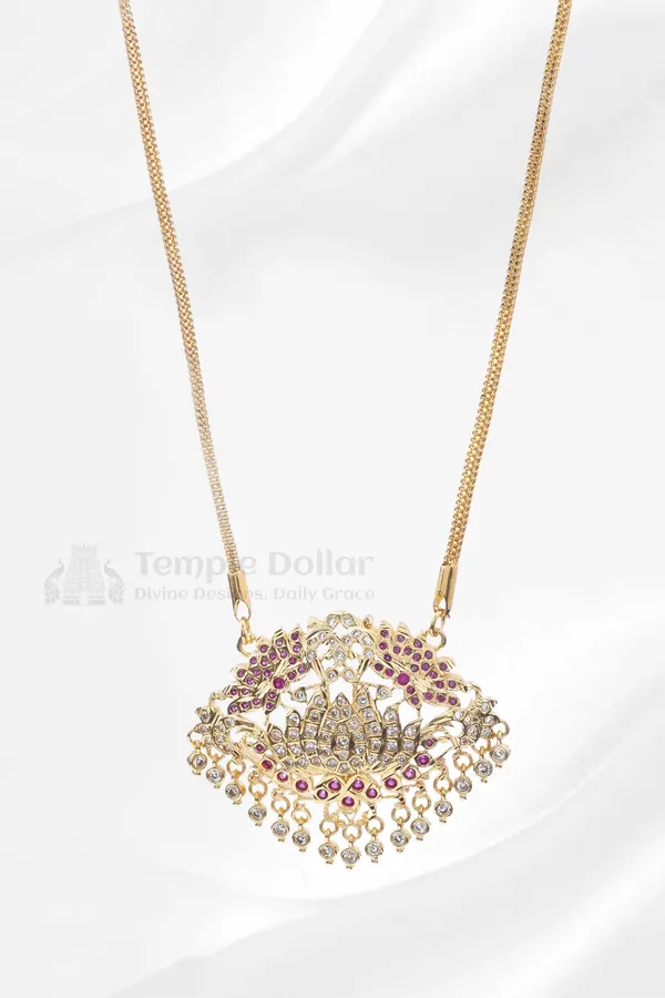 Lotus_Flower_Pendant_With_Square_Mesh_Chain