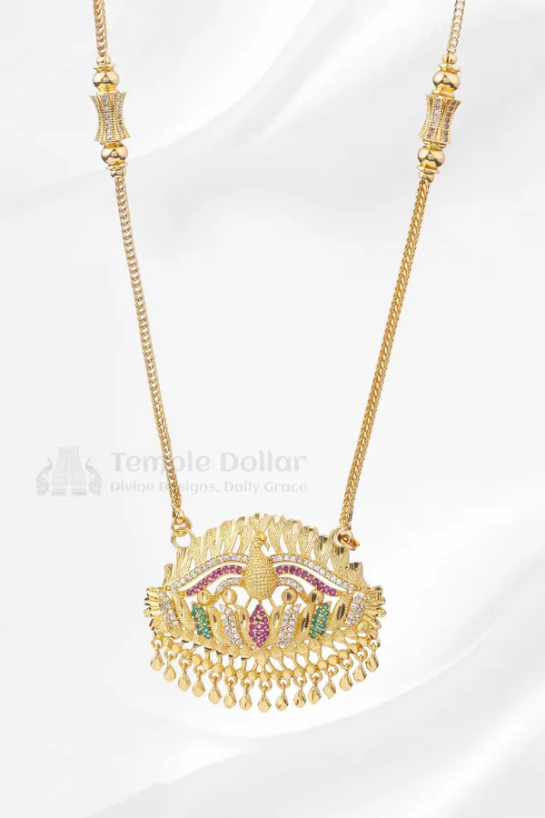 Peacock_On_Lotus_Textured_Pendant_With_Twisted_Rope_Chain