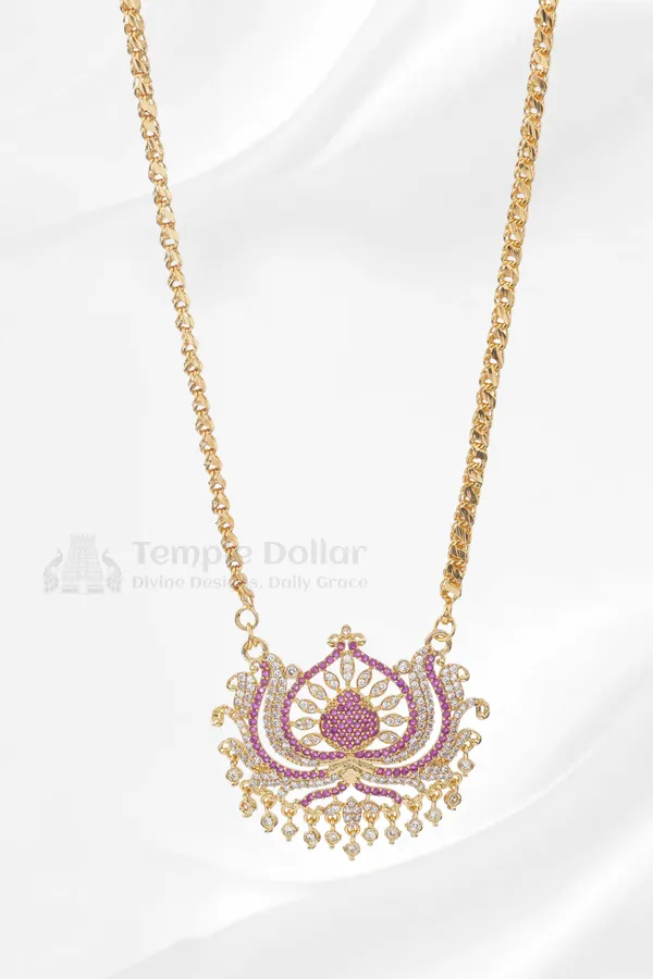 Ruby_White_Floral_Lotus_Pendant_With_Square_Mesh_Chain