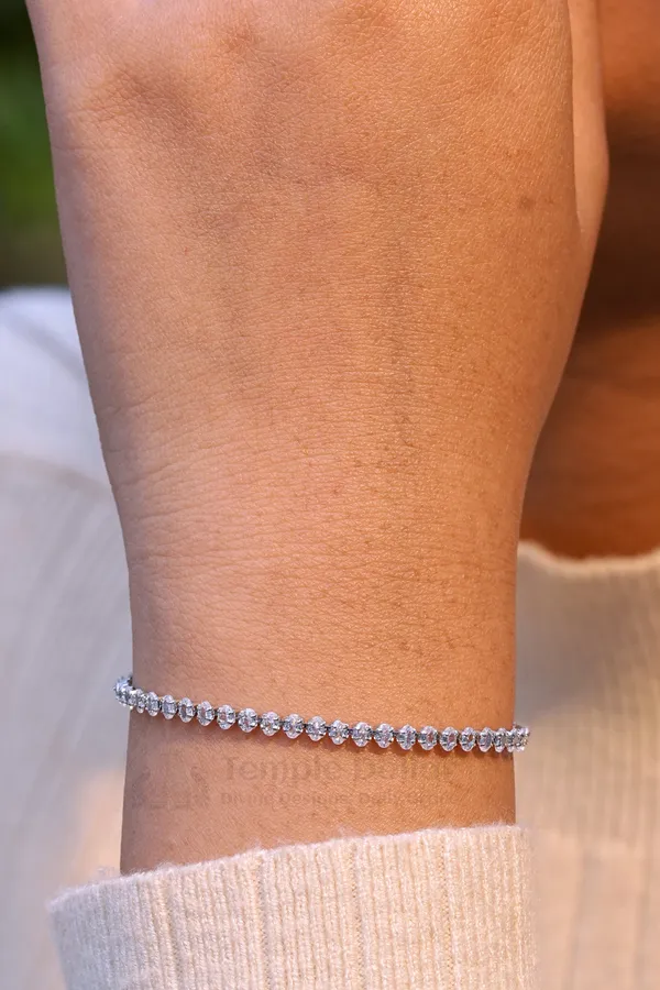 Silver_Plated_Oval_Cut_American_Diamond_Tennis_Bracelet
