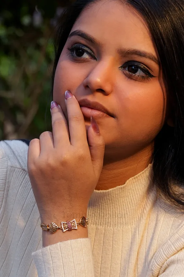 Rose_Gold_Geometric_Heart_Buckle_Bracelet