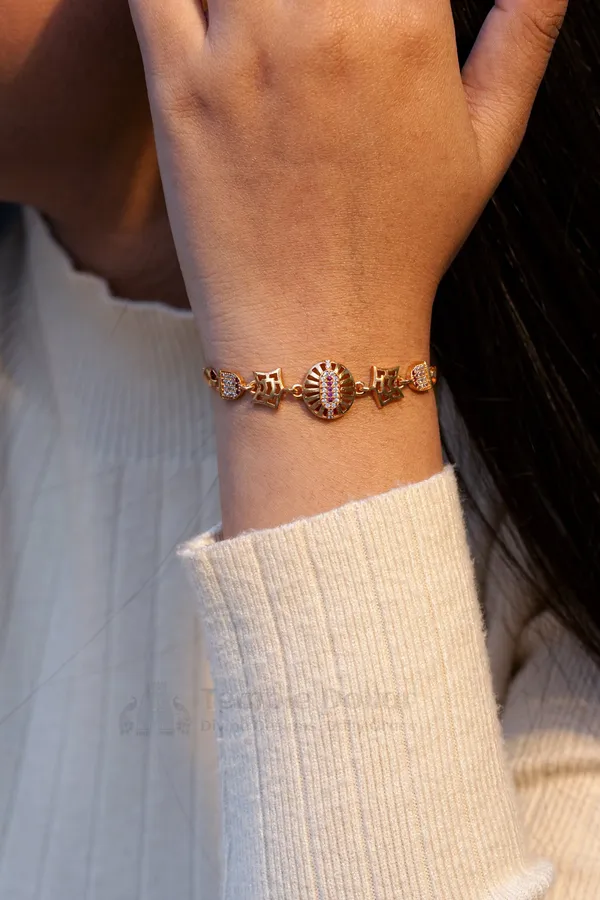 Rose_Gold_Oval_Shield_Link_Bracelet_With_Ruby_Line