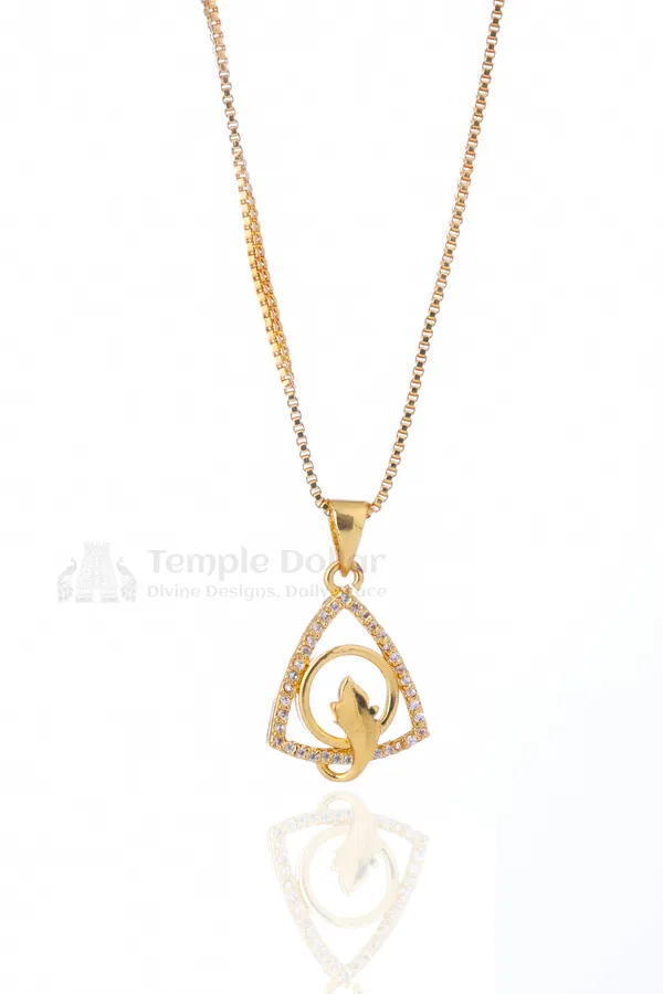 Triangle_Crystal_Gold_Pendant
