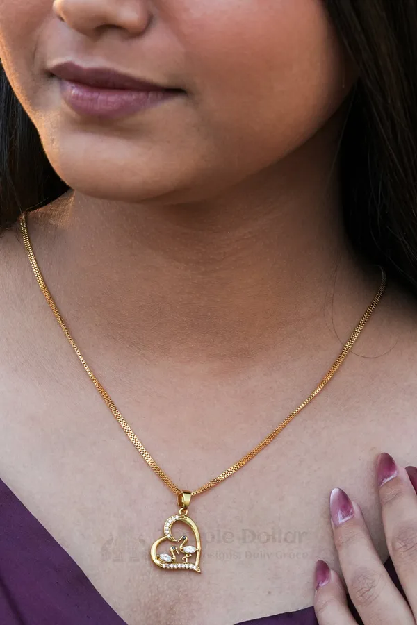 Elegant_Swan_Heart_Pendant