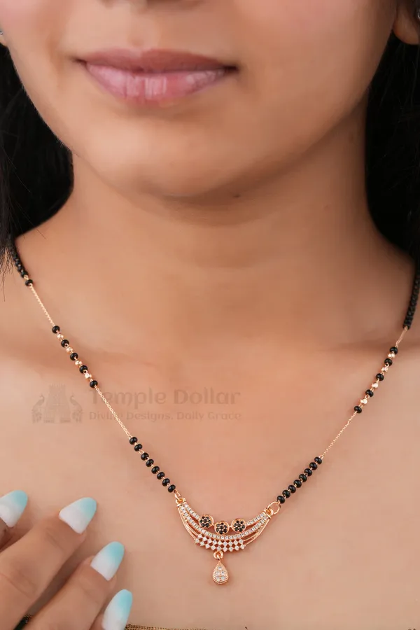 Rose_Gold_Bridal_Diamond_Mangalsutra_Necklace_For_Women