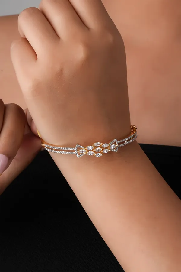 Floral_Cluster_American_Diamond_Gold_Tone_Bracelet