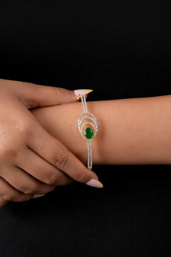 Emerald_Stone_Gold_Kada_Bracelet