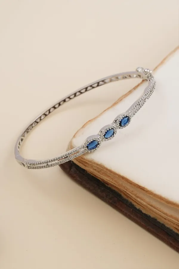 Sapphire_Serenity_Bangle