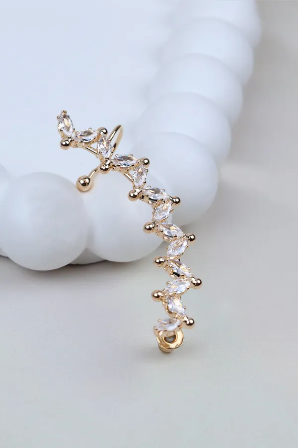 Rhinestone_Encrusted_Golden_Ear_Cuff