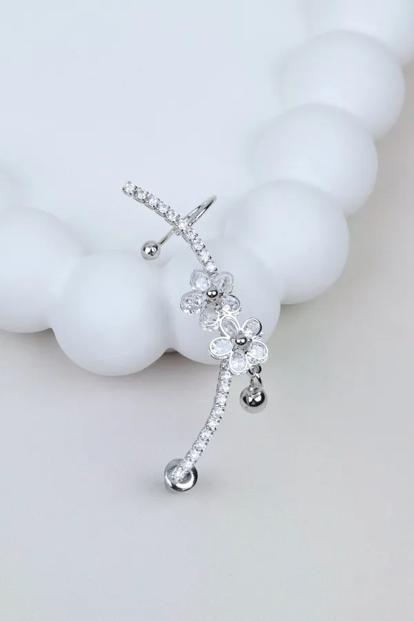 Floral_Motif_Silver_Ear_Cuff