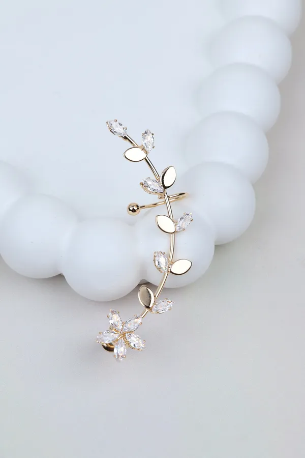 Sparkling_Crystal_Leaf_Ear_Cuff