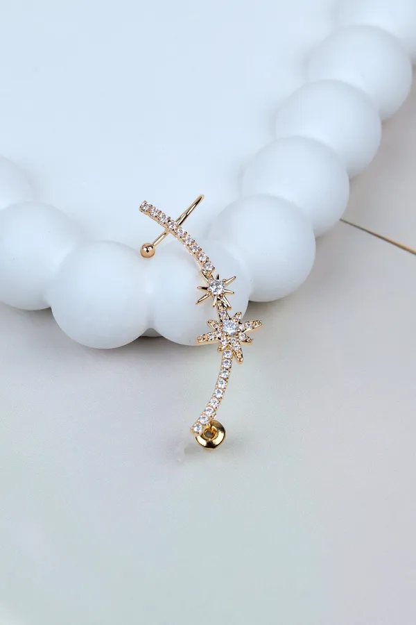 Gold_Celestial_North_Star_Ear_Cuff