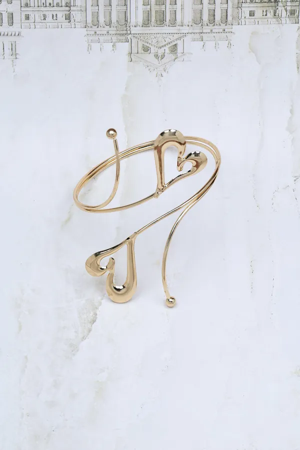 Gold_Double_Heart_Orbital_Arm_Cuff