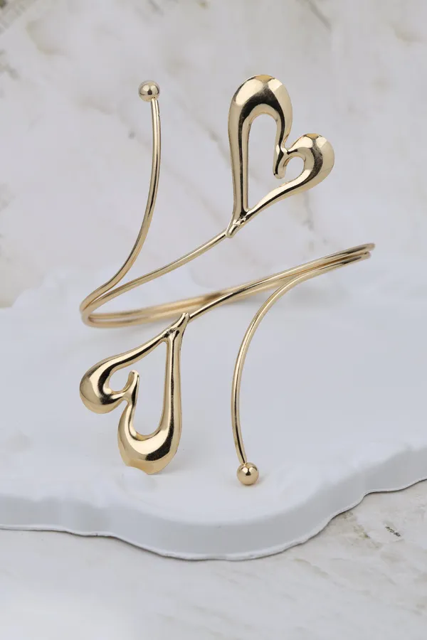 Gold_Double_Heart_Orbital_Arm_Cuff