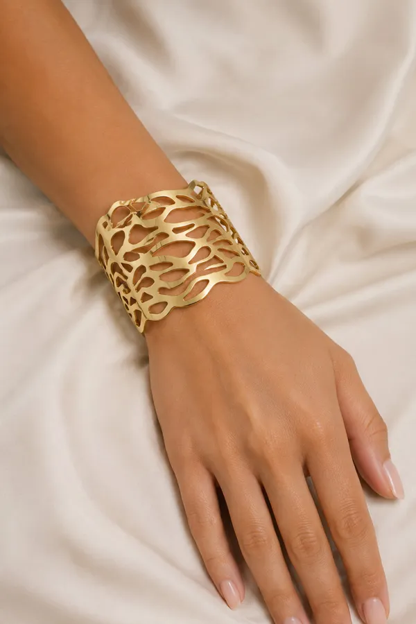 Gold_Lattice_Statement_Cuff