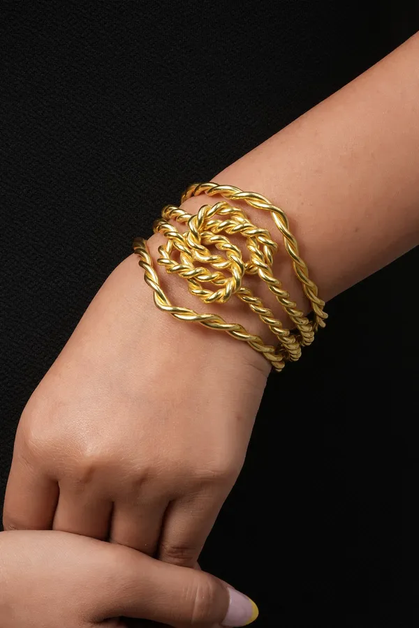 Twisted_Wire_Knot_Cuff