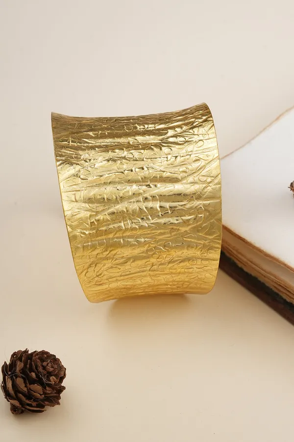 Hammered_Gold_Cuff_Bracelet
