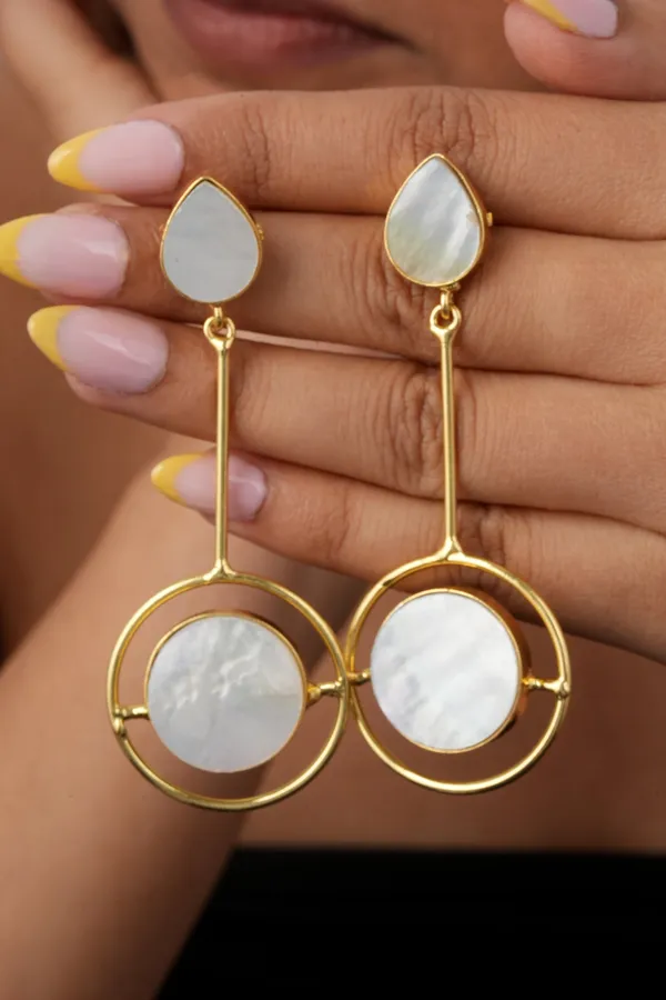 Modern_Pearl_Orbit_Earrings