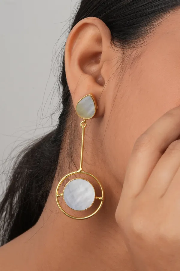Modern_Pearl_Orbit_Earrings