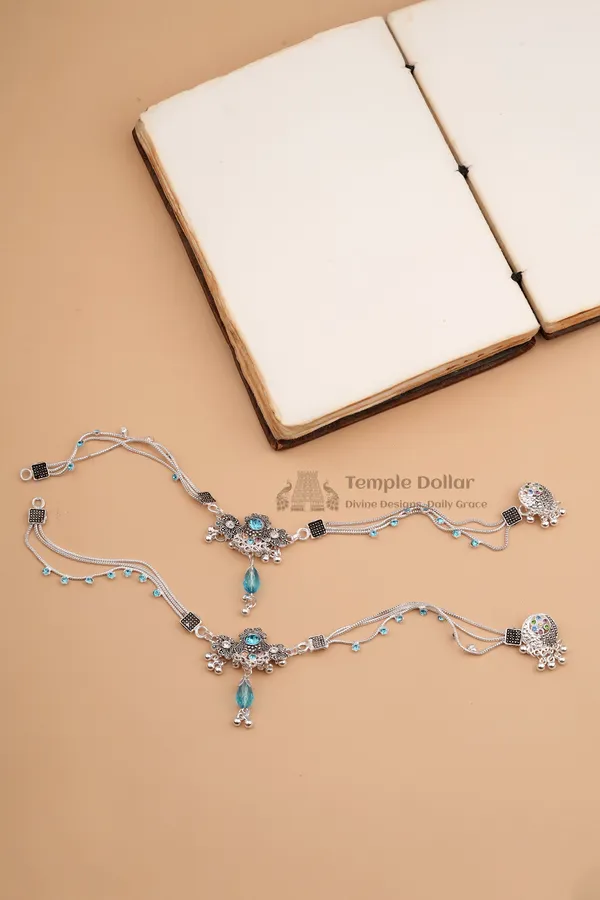 Oxidized_Silver_Finish_Payal_With_Turquoise_Crystals
