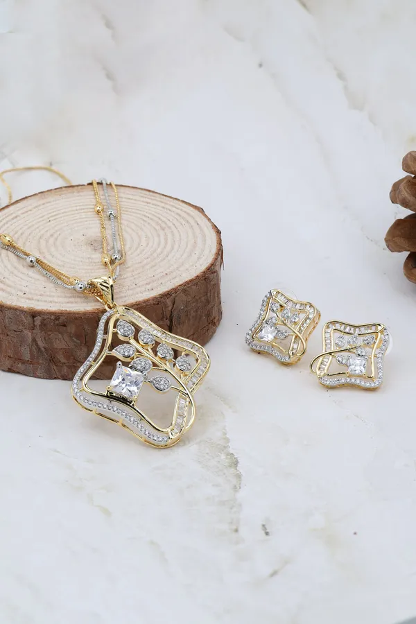 Square_N_Curves_Pendant