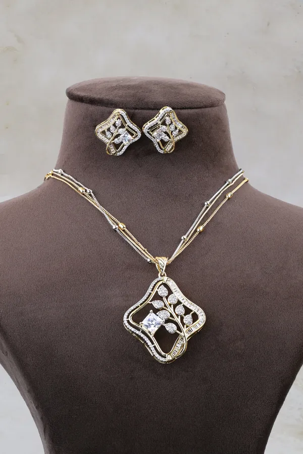 Square_N_Curves_Pendant