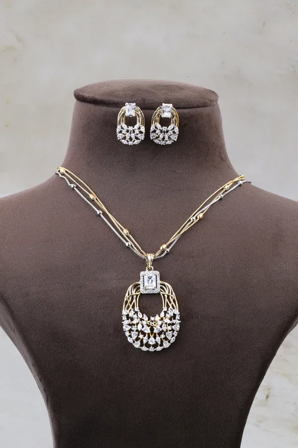 Elegant_American_Diamond_Pendent_Chain_Necklace_Set