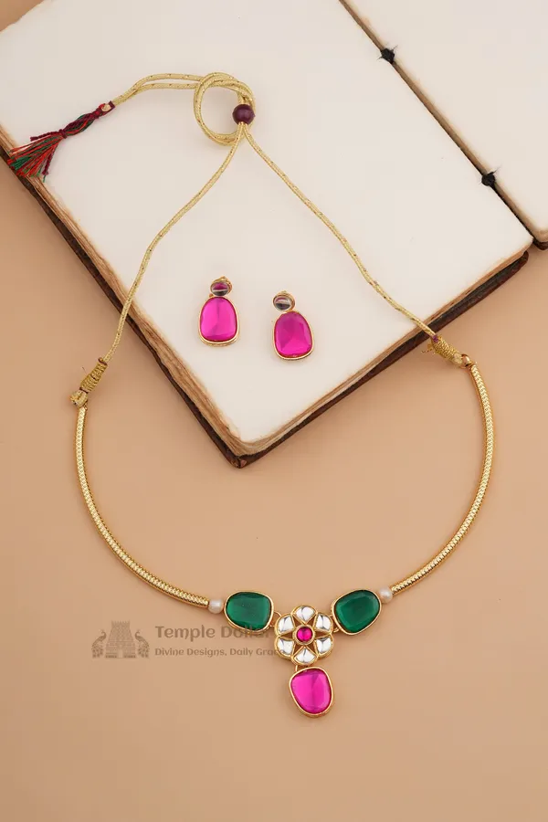 Kundan_Floral_Fusion_Necklace_Earring_Set