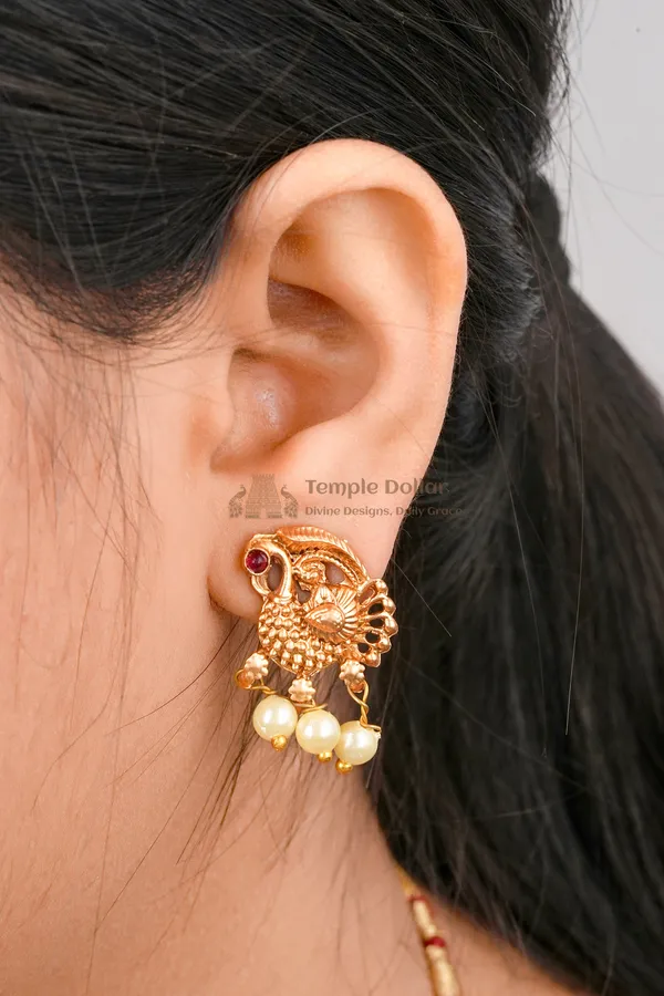Peacock_Pearl_Antique_Gold_Set