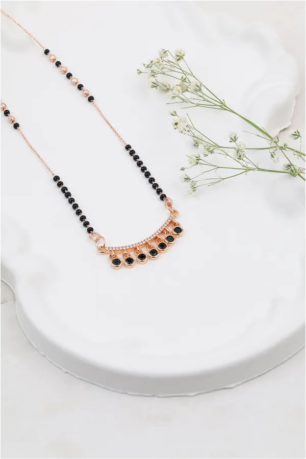 Rose_Gold_Black_Kundan_Mangalsutra_Necklace_For_Women