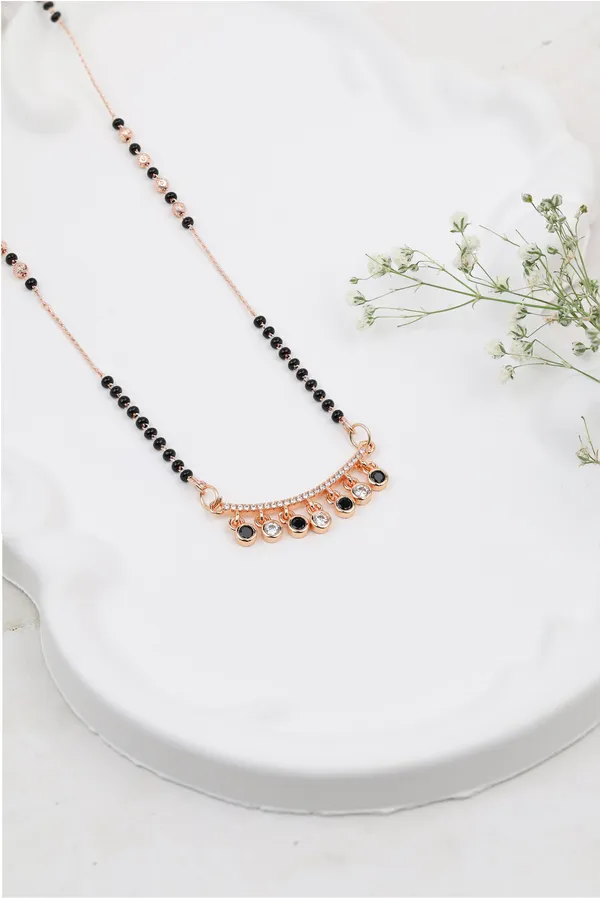 Rose_Gold_Classic_Kundan_Mangalsutra_Necklace_For_Women
