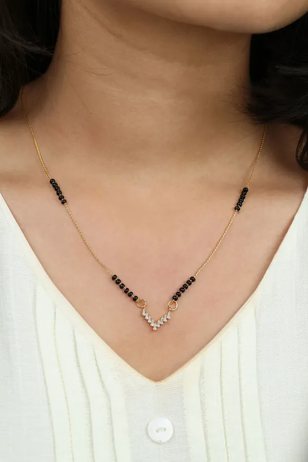 Gold_Sleek_Baguette_V-Necklace_Mangalsutra_for_Women
