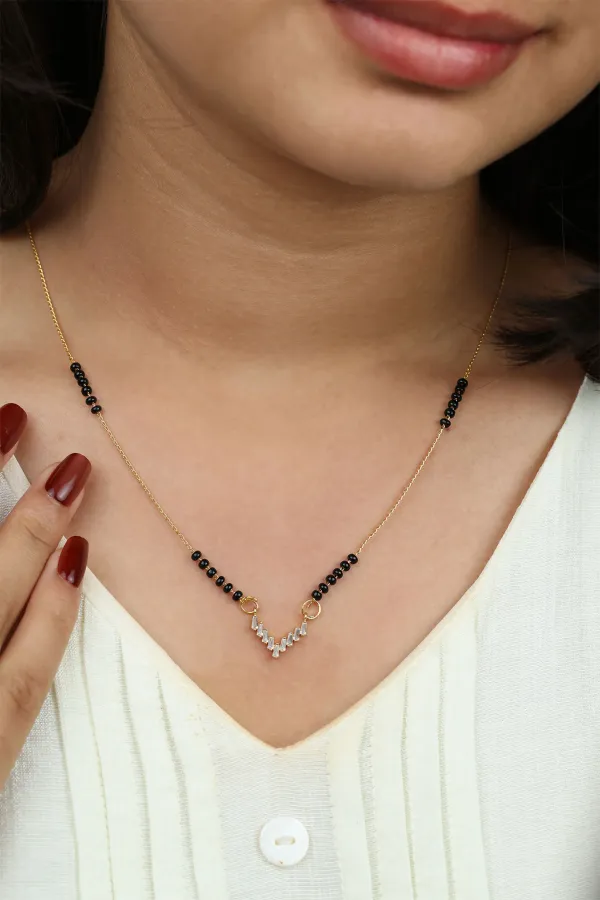 Gold_Sleek_Baguette_V-Necklace_Mangalsutra_for_Women