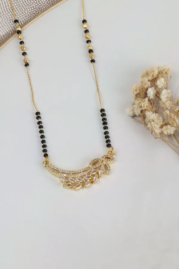Gold_Curved_Leaf_CZ_Pendant_Mangalsutra_Necklace