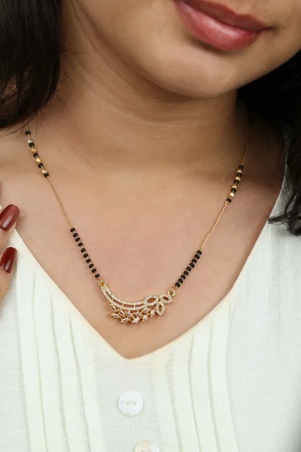Gold_Curved_Leaf_CZ_Pendant_Mangalsutra_Necklace