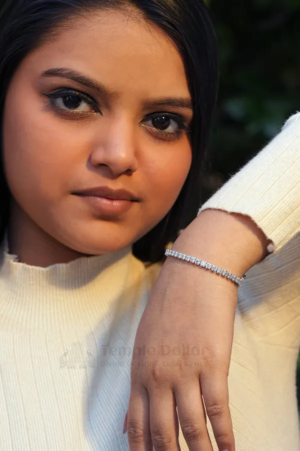 Silver_Plated_Princess_Cut_(Kite)_Tennis_Bracelet