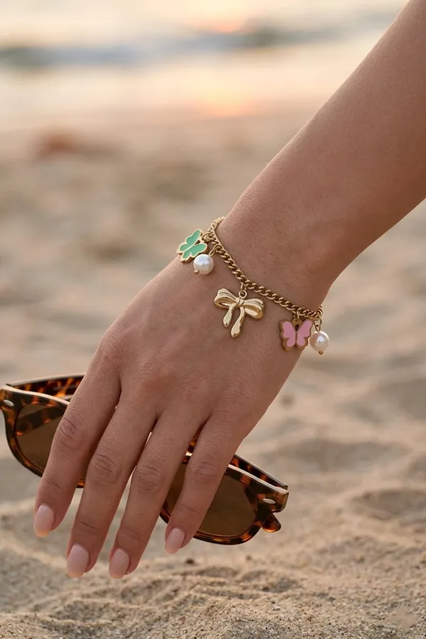 Clover_and_Butterfly_Charm_Bracelet