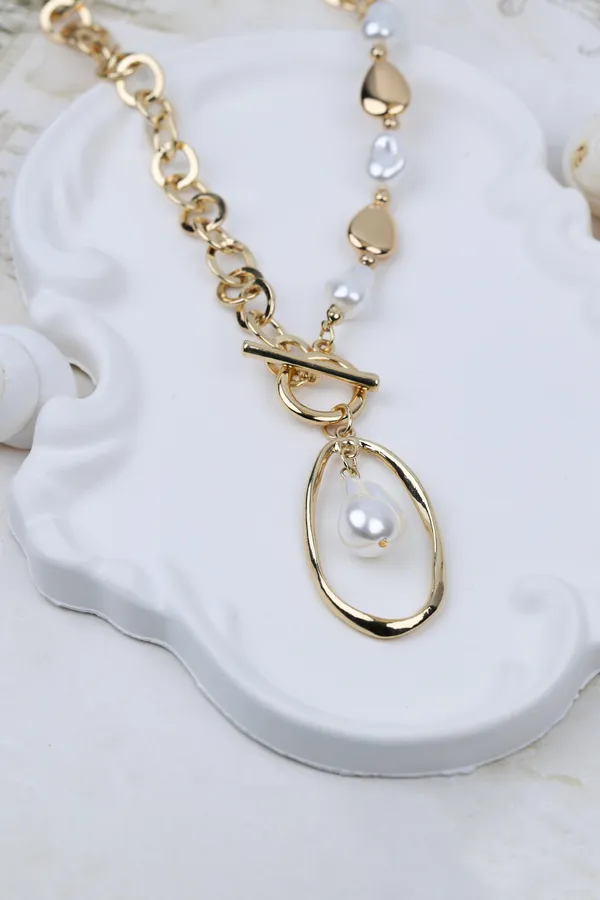 Baroque_Pearl_Toggle_Necklace