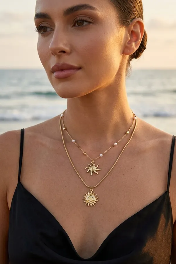 Double_Layered_Sun_Charm_Necklace