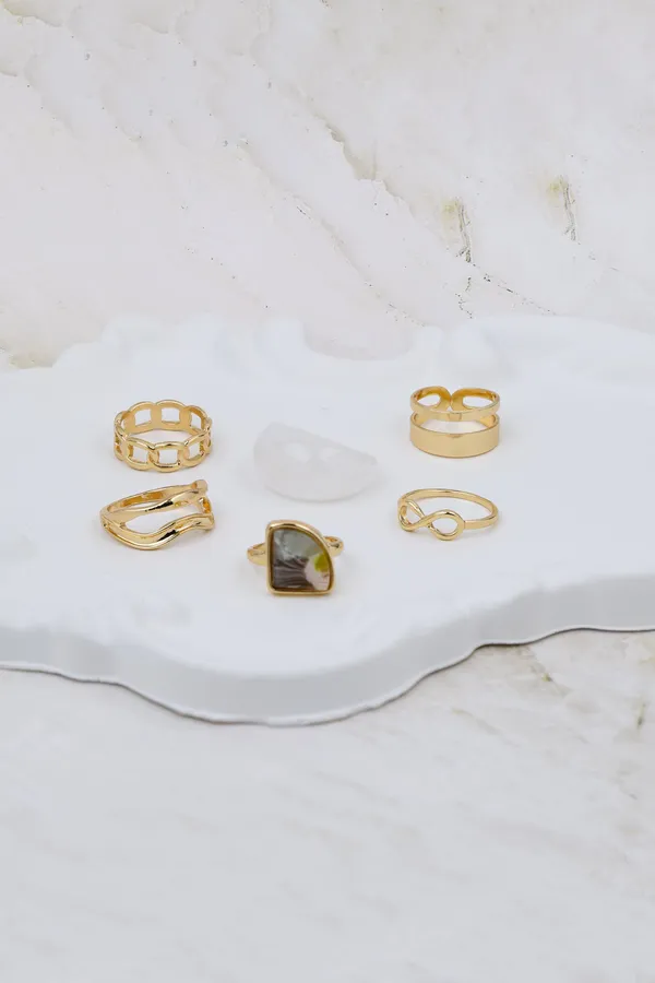 Bohemian_Horizon_6-piece_Gold_Ring_Set