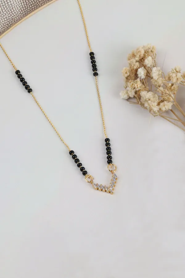 Gold_Sleek_Baguette_V-Necklace_Mangalsutra_for_Women