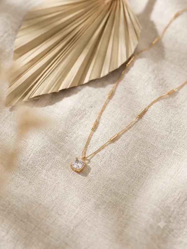 Premium_Zirconia_Pendant_Chain_Necklace_For_Women