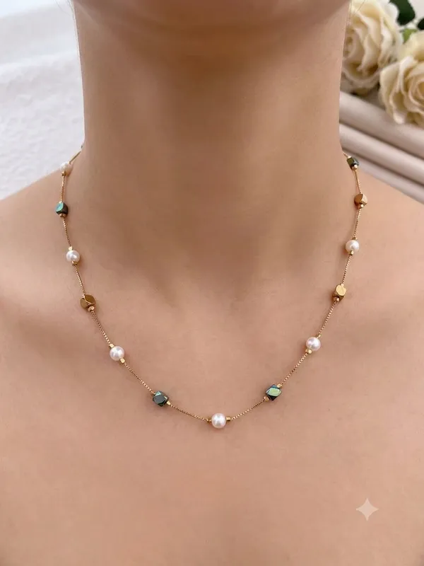 Multicolor_Pearl_Beaded_Delicate_Chain_Necklace_For_Women