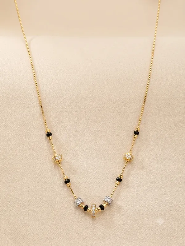 Premium_Floral_Motif_M.S._Necklace_For_Women