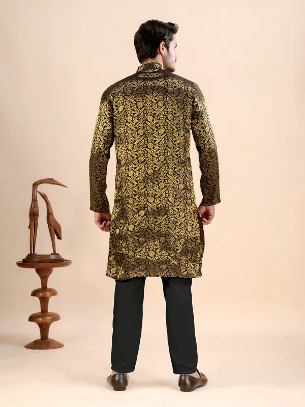 Black_And_Gold_Floral_Banarasi_Silk_Kurta_For_Men
