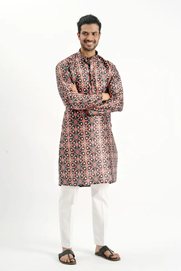 Black_And_Red_Silk_Printed_Kurta_For_Men