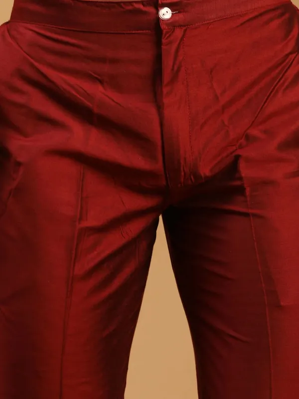 Men_Pant_Maroon
